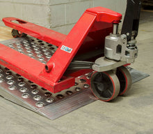 Load image into Gallery viewer, Container Ramps- 36" Long