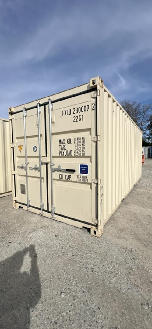 20' One Trip Tri Door Shipping Container in Cincinnati